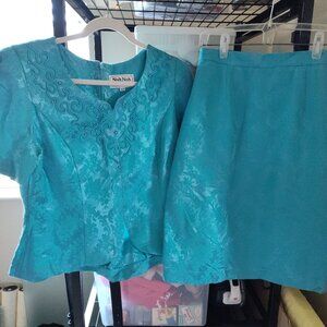 Vintage Nah Nah Petite Size 14P Teal/Aqua Beaded Suit